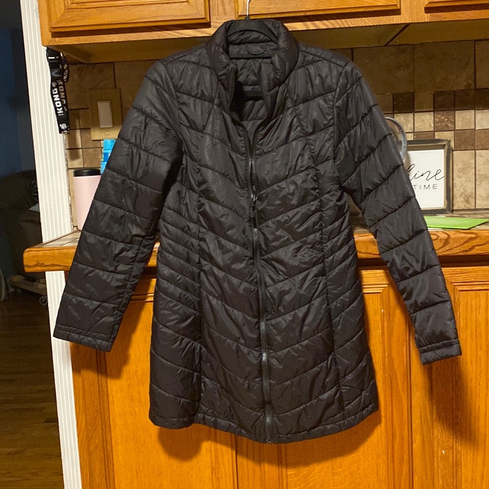 Black light puffer coat